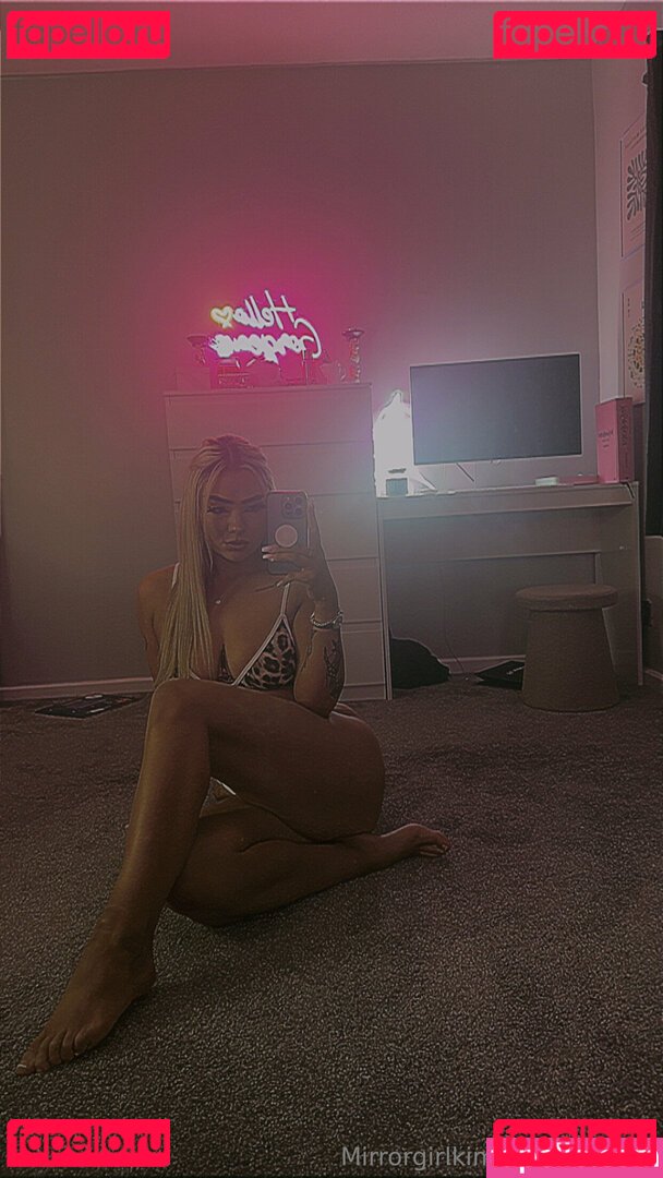 mirrorgirlkim Nude Onlyfans Photo 45