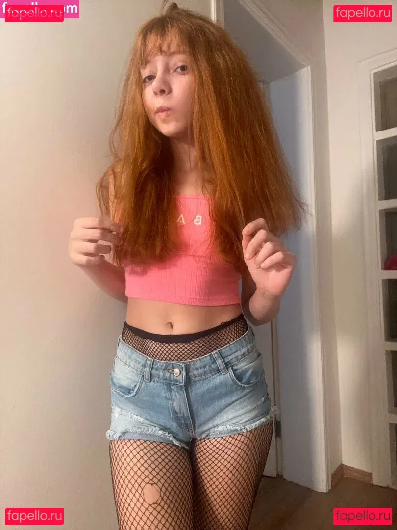 babycaroline69 Onlyfans Photo Gallery 