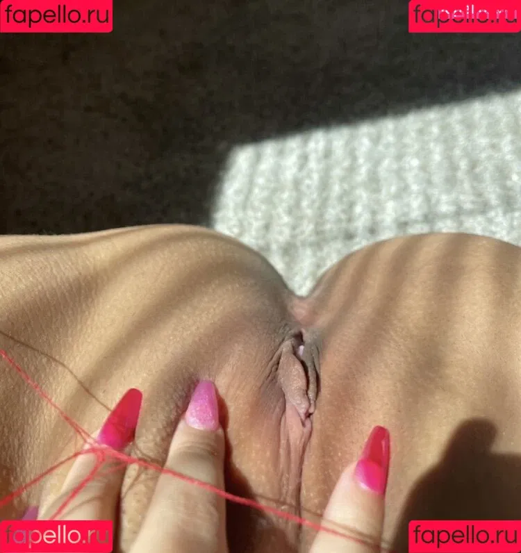 Kate Strada Onlyfans Photo Gallery 