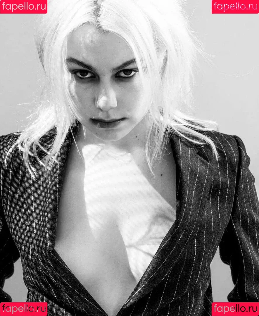 Phoebe Bridgers Onlyfans Photo Gallery 