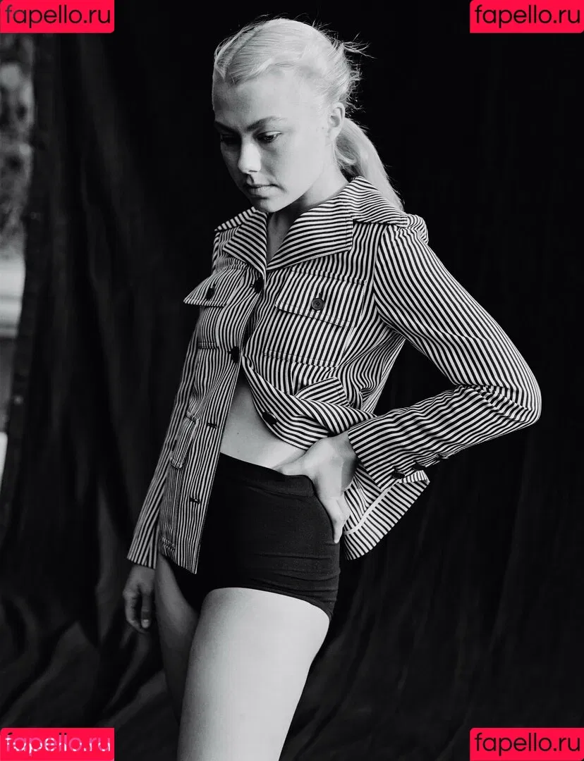 Phoebe Bridgers Onlyfans Photo Gallery 