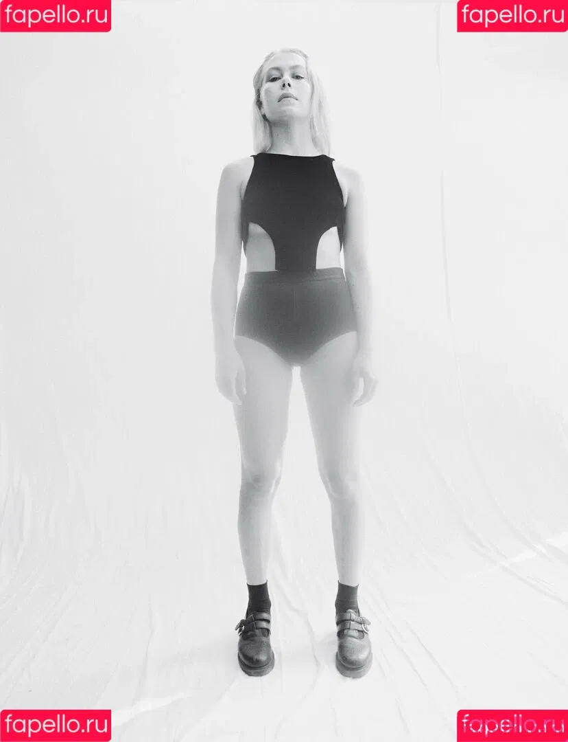 Phoebe Bridgers Onlyfans Photo Gallery 