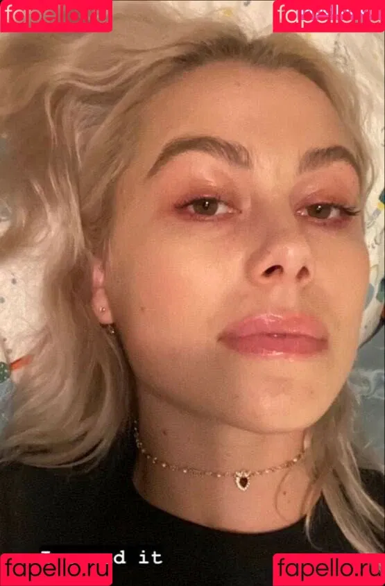 Phoebe Bridgers Onlyfans Photo Gallery 