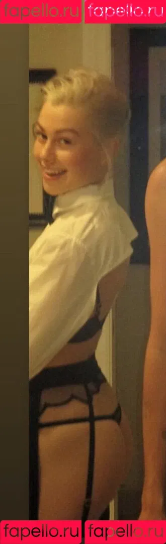 Phoebe Bridgers Onlyfans Photo Gallery 