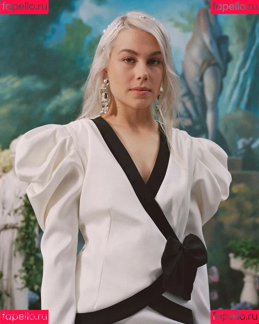 Phoebe Bridgers Onlyfans Photo Gallery 