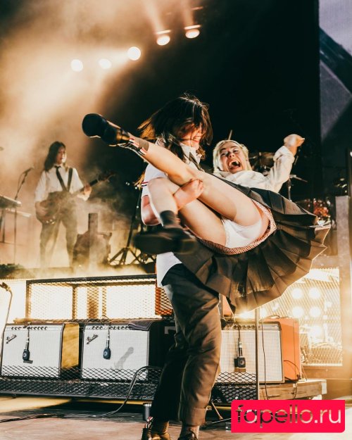 Phoebe Bridgers Onlyfans Photo Gallery 