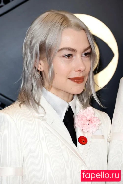 Phoebe Bridgers Onlyfans Photo Gallery 