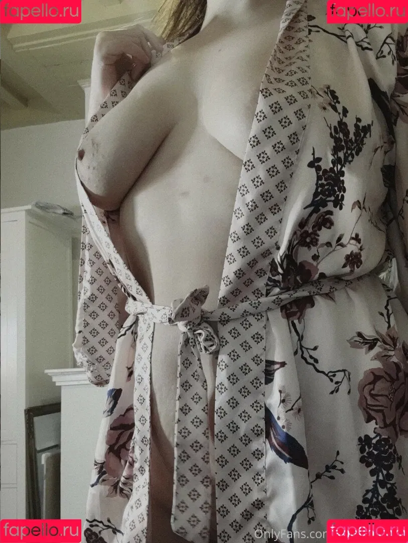Cora Onlyfans Photo Gallery 