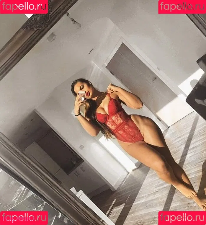Chiara Pugliesi Onlyfans Photo Gallery 