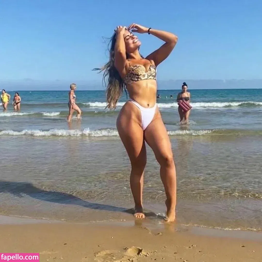 Chiara Pugliesi Onlyfans Photo Gallery 