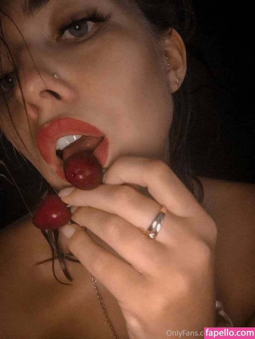 nastya_marakuja Onlyfans Photo Gallery 