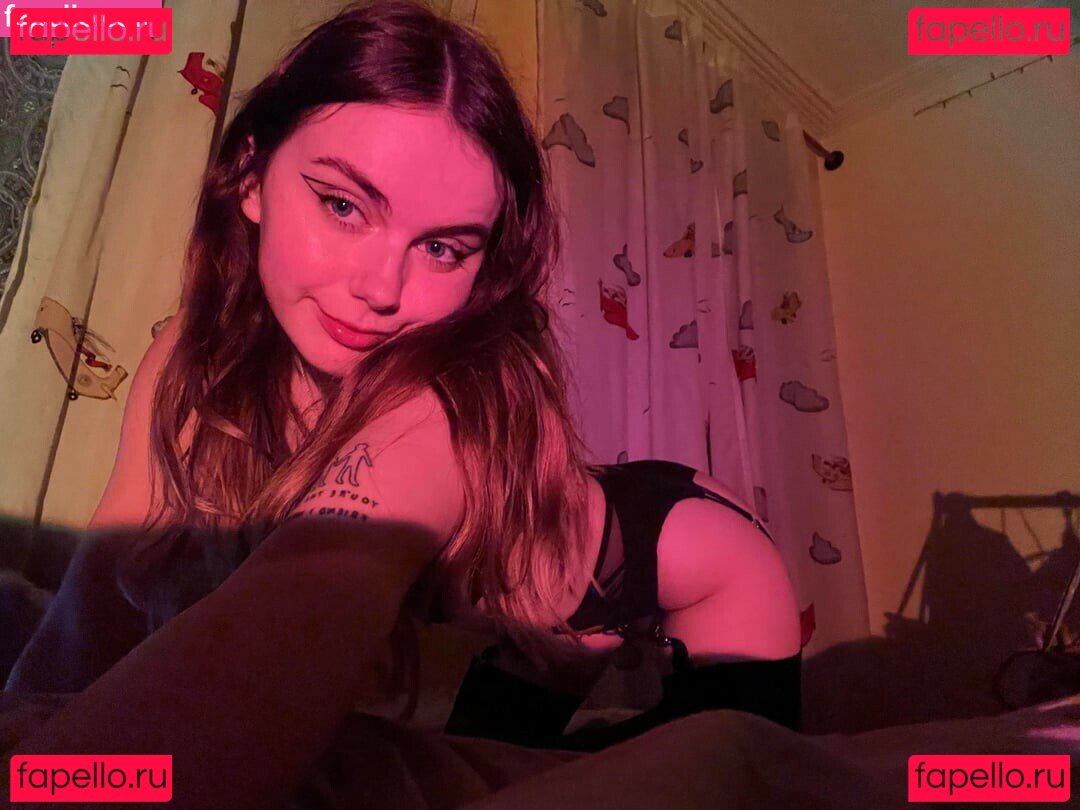 Gravedweller Nude Onlyfans Photo 12