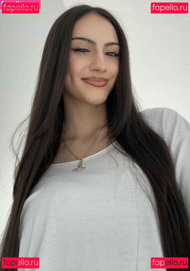 Luana Nude Onlyfans Photo 11