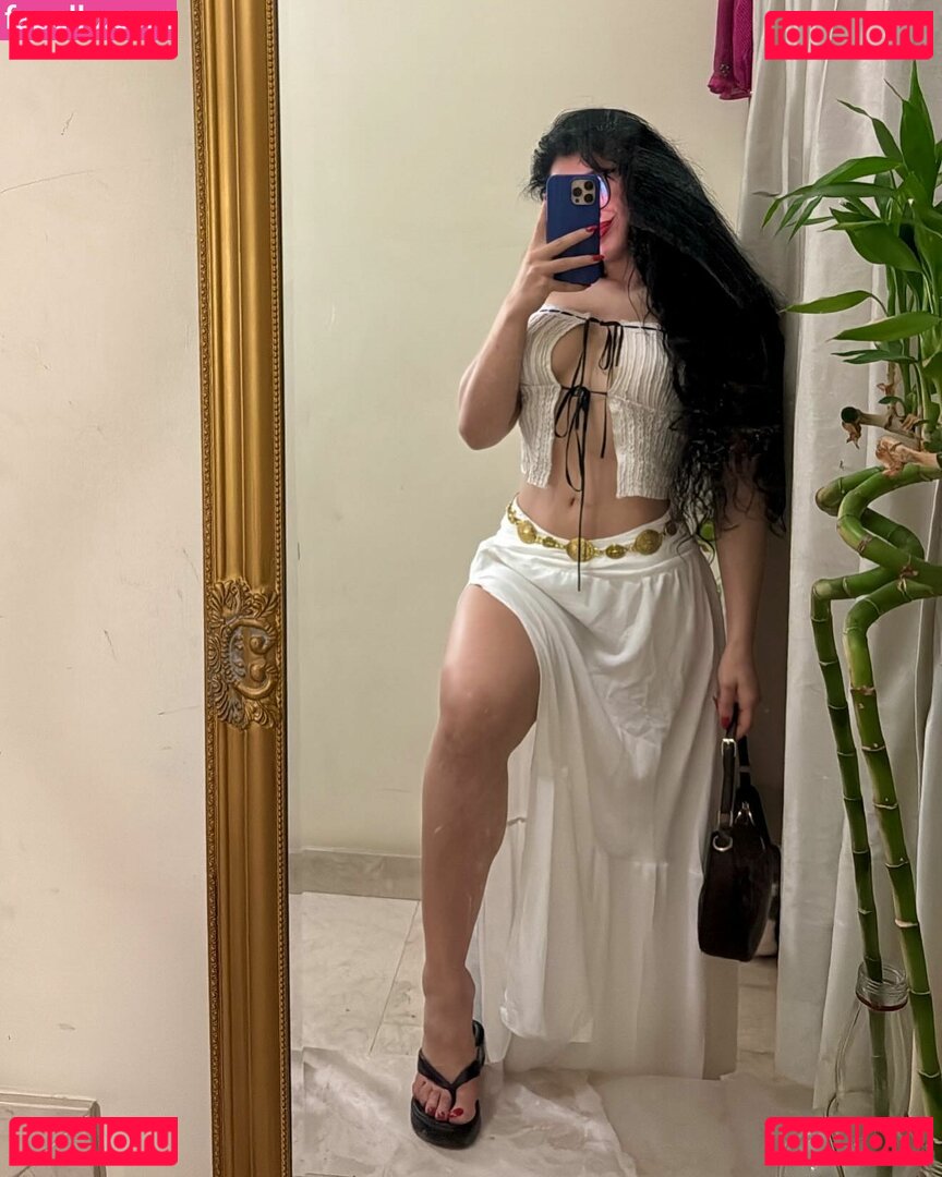 Dilara Deniz Nude Onlyfans Photo 12