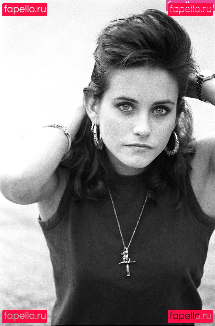 Courtney Cox Nude Onlyfans Photo 8