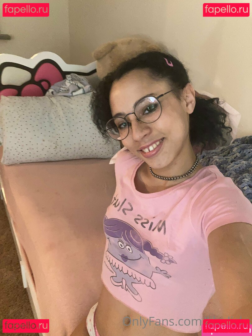lily_licks Nude Onlyfans Photo 41