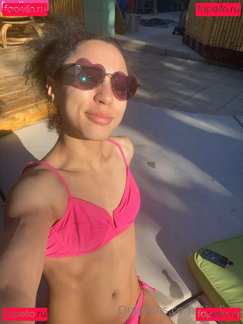 lily_licks Nude Onlyfans Photo 20