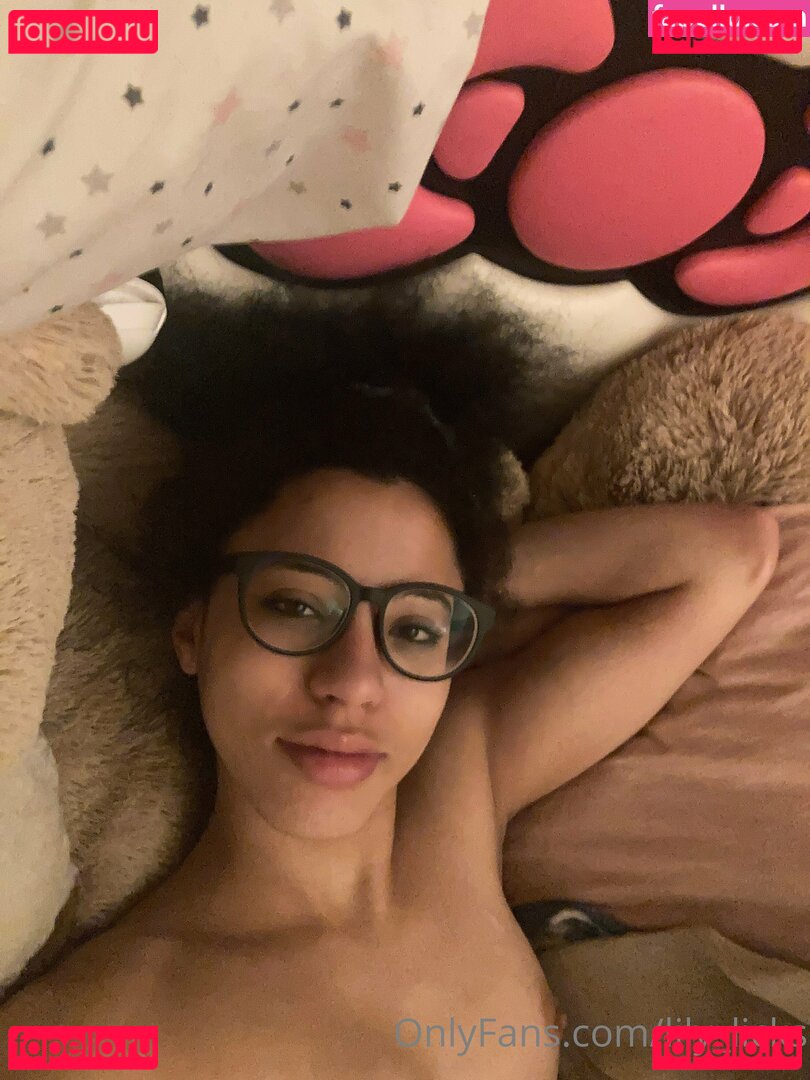 lily_licks Nude Onlyfans Photo 11