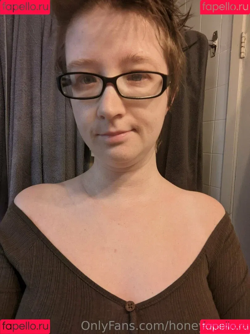 honeycake93 Onlyfans Photo Gallery 