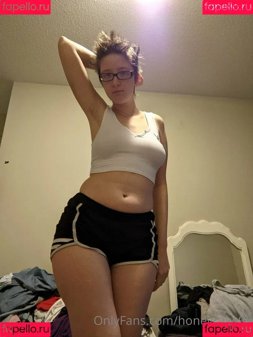 honeycake93 Onlyfans Photo Gallery 