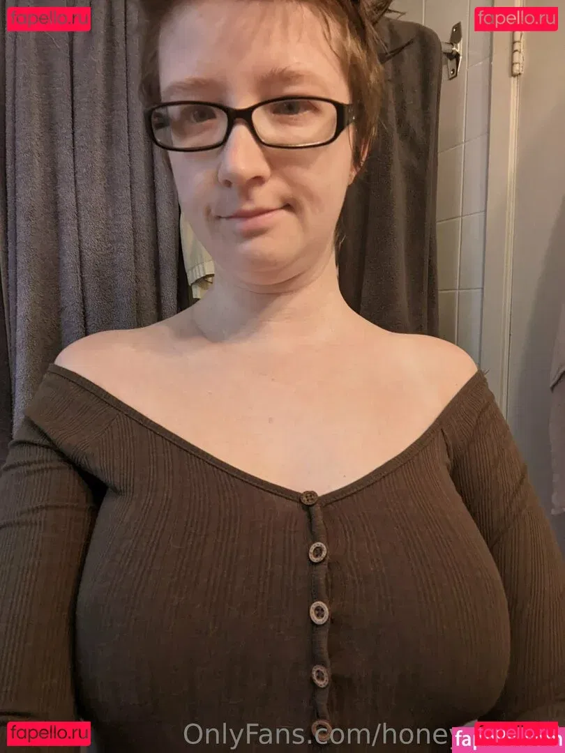 honeycake93 Onlyfans Photo Gallery 