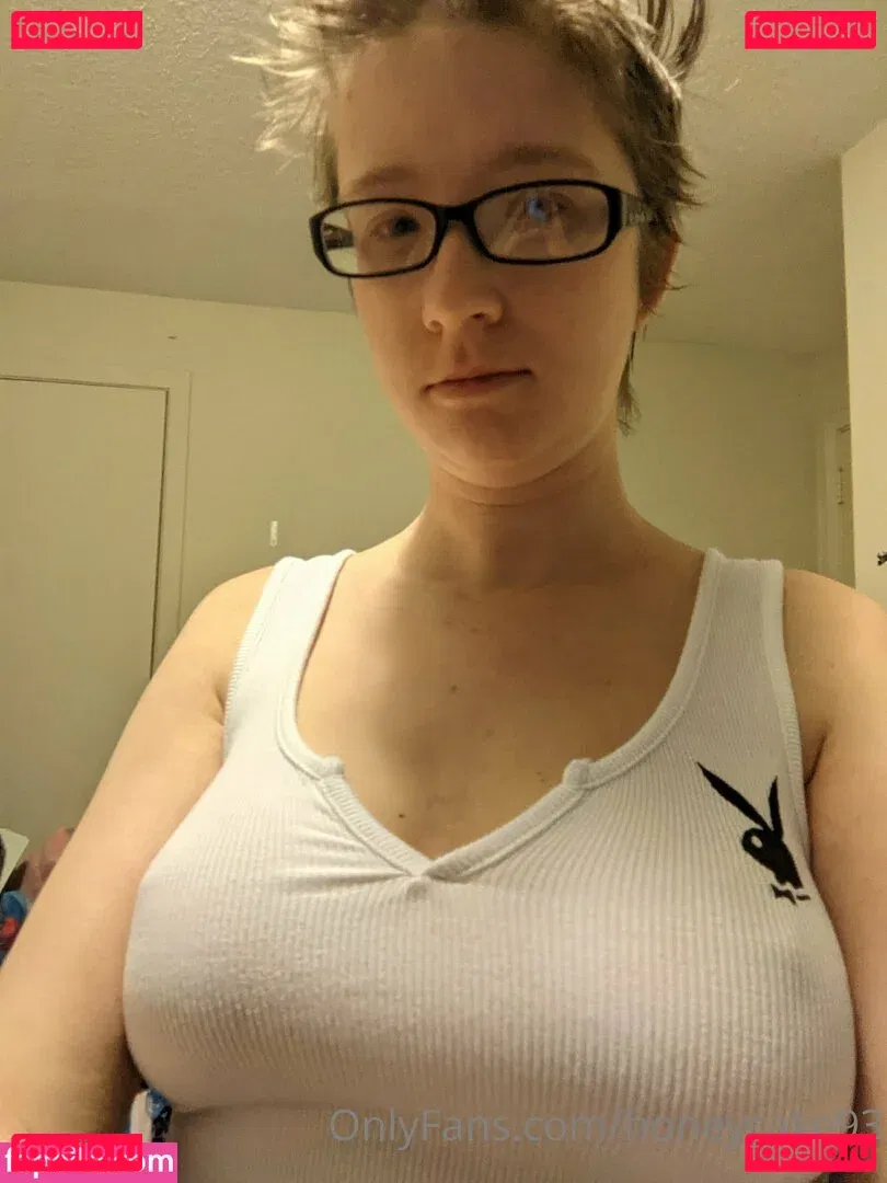 honeycake93 Onlyfans Photo Gallery 