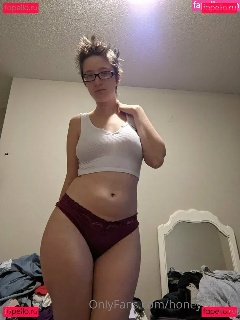 honeycake93 Onlyfans Photo Gallery 