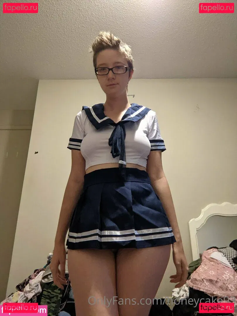 honeycake93 Onlyfans Photo Gallery 