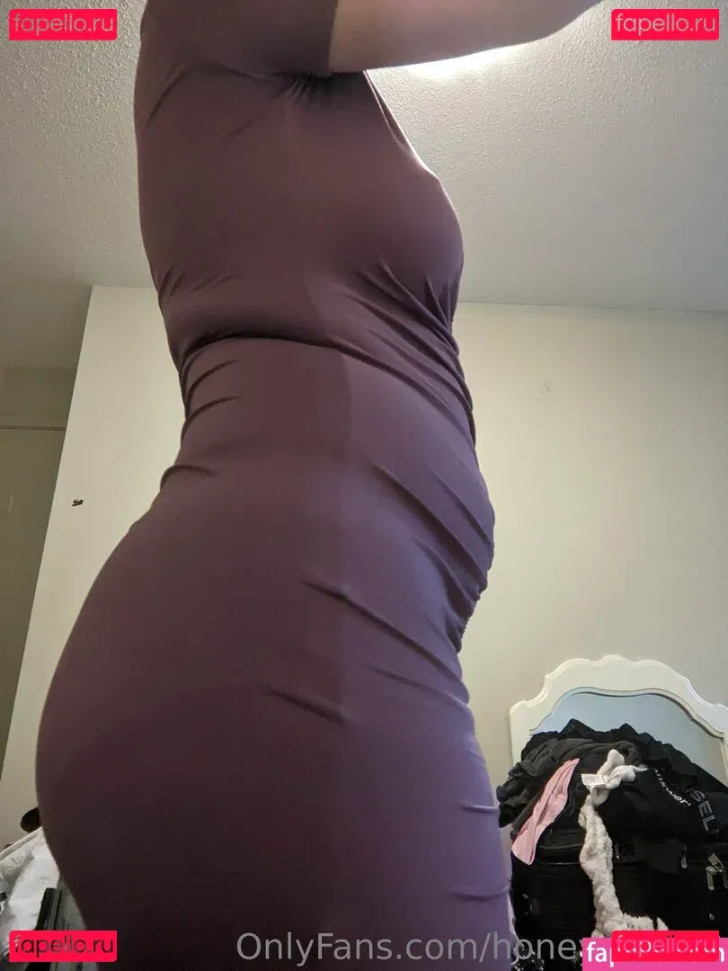 honeycake93 Onlyfans Photo Gallery 