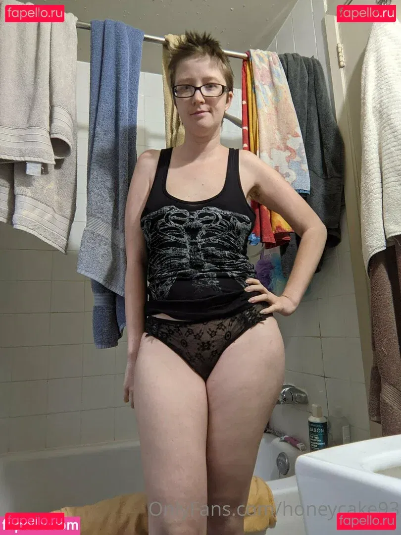 honeycake93 Onlyfans Photo Gallery 