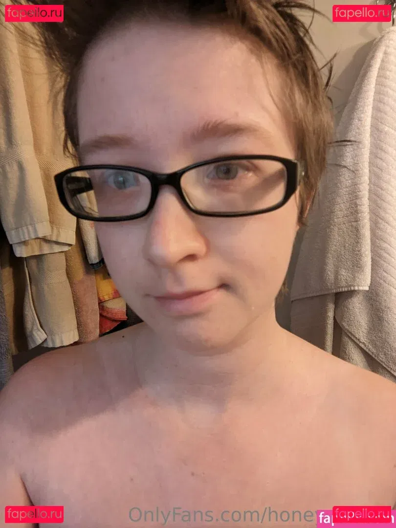 honeycake93 Onlyfans Photo Gallery 