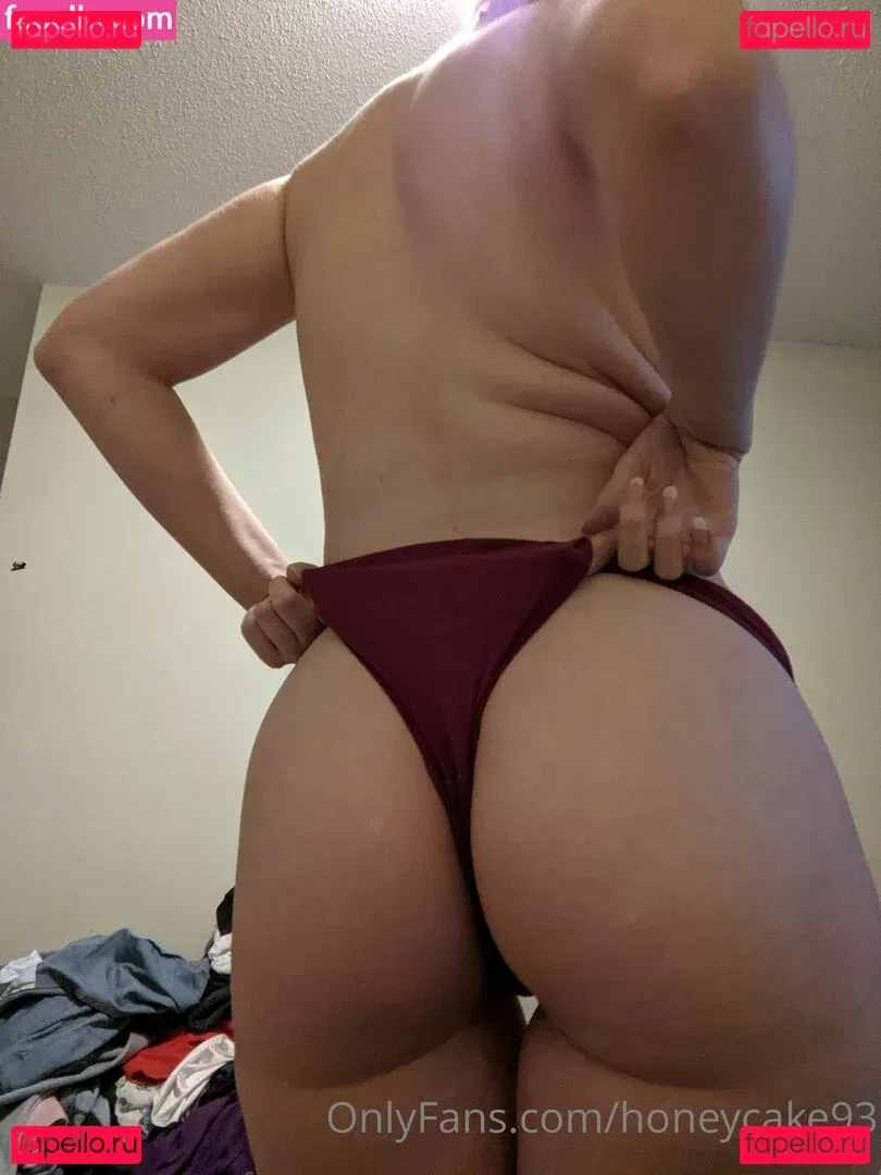 honeycake93 Onlyfans Photo Gallery 