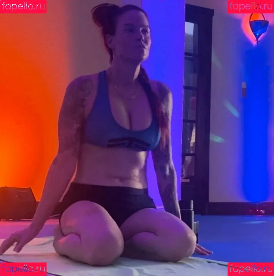 Amy Dumas Onlyfans Photo Gallery 