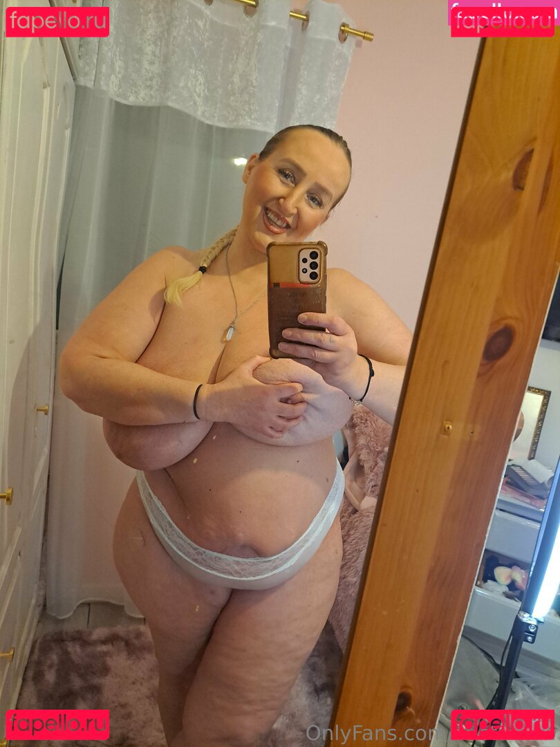 cristalbbw Nude Onlyfans Photo 27