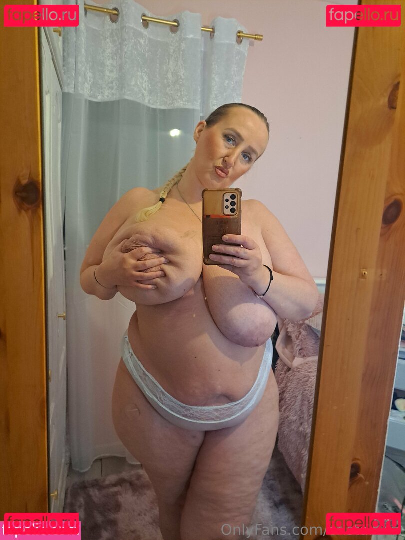cristalbbw Nude Onlyfans Photo 28
