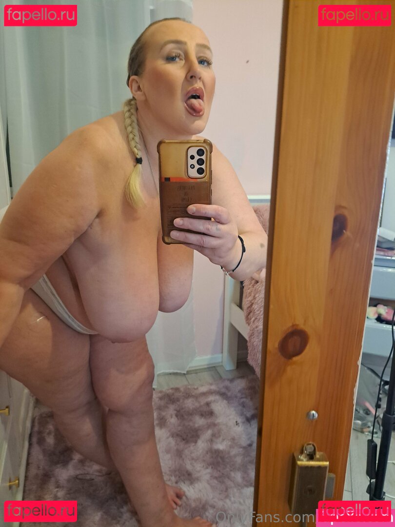 cristalbbw Nude Onlyfans Photo 23