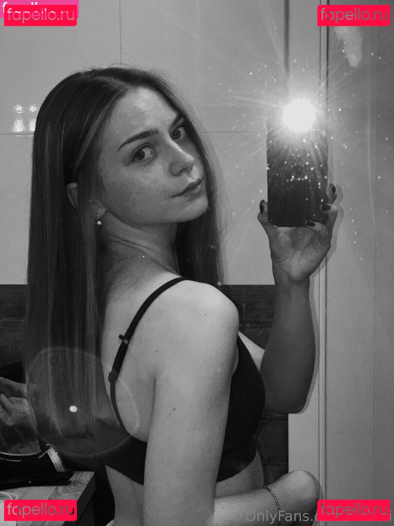 Vallmi Nude Onlyfans Photo 45