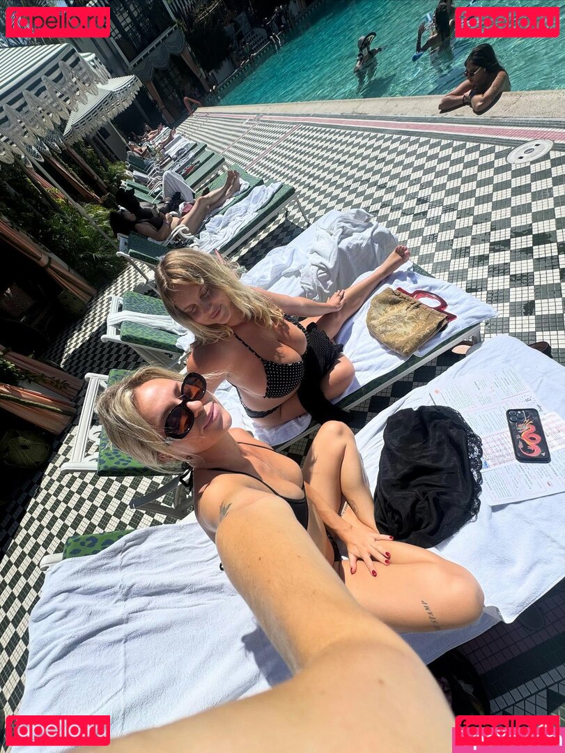 Kyrarene Nude Onlyfans Photo 45