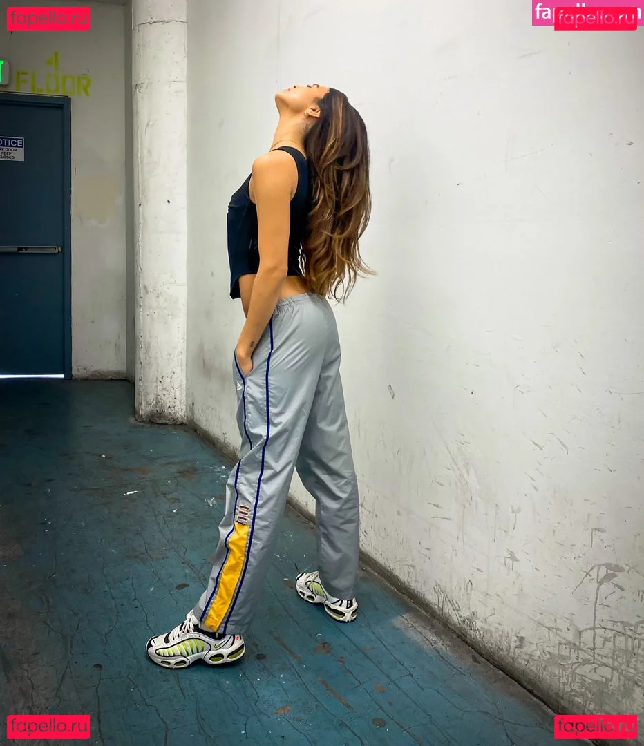 Kyra Santoro Onlyfans Photo Gallery 