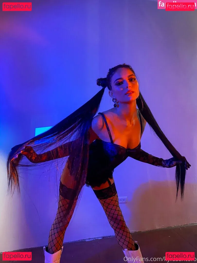 Kyra Santoro Onlyfans Photo Gallery 