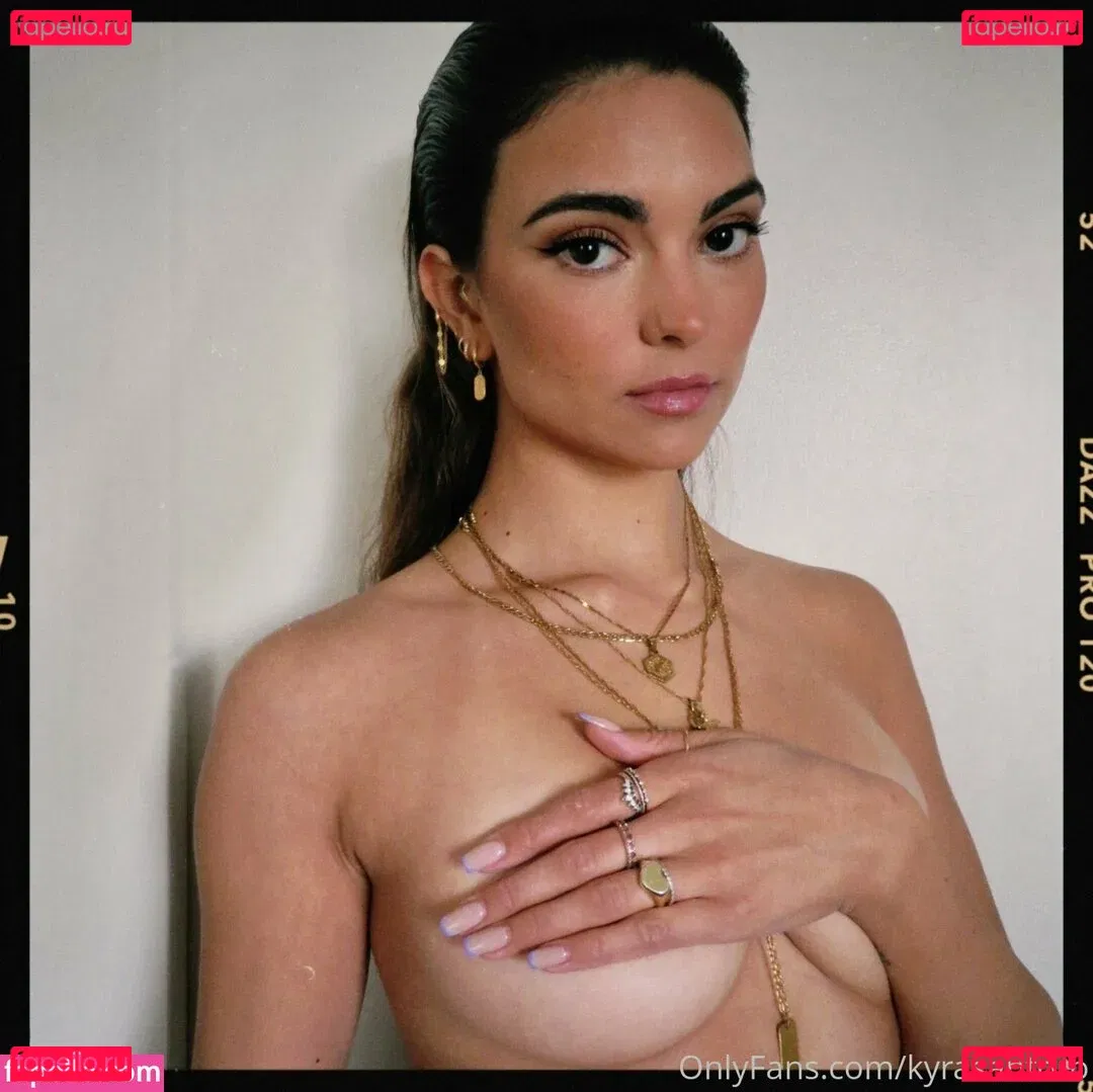 Kyra Santoro Onlyfans Photo Gallery 
