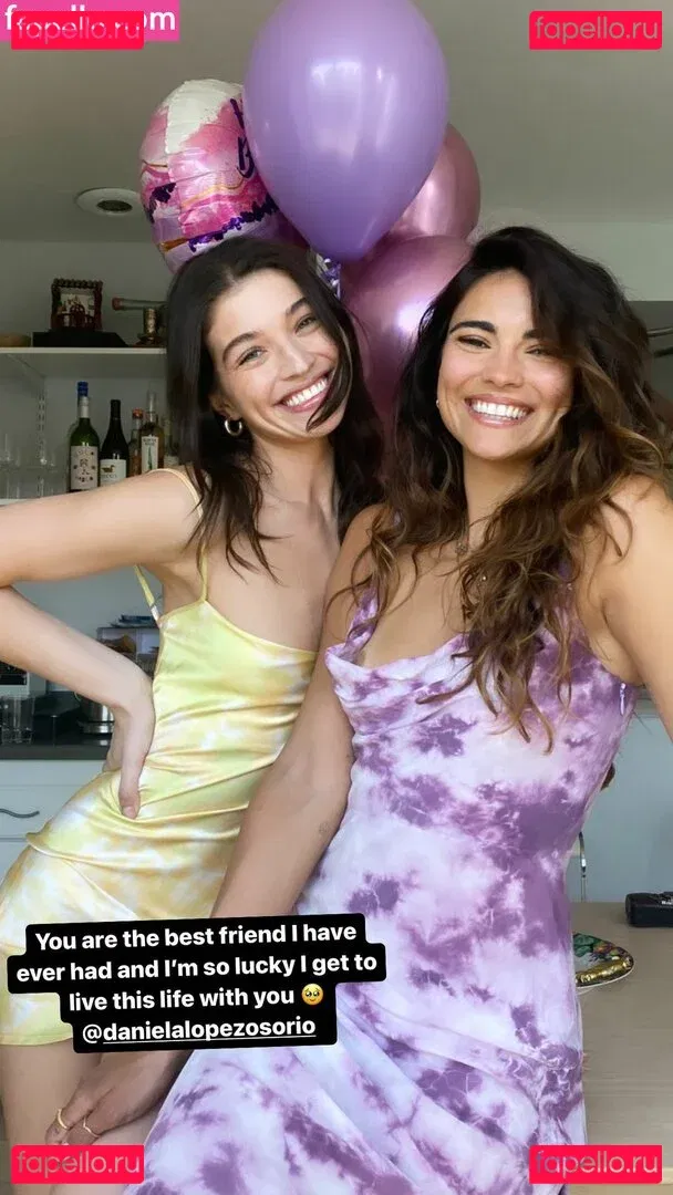 Kyra Santoro Onlyfans Photo Gallery 