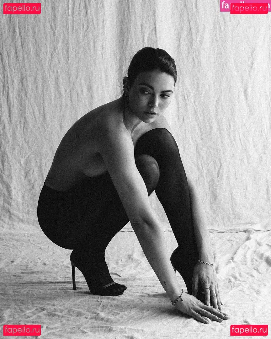 Kyra Santoro Onlyfans Photo Gallery 