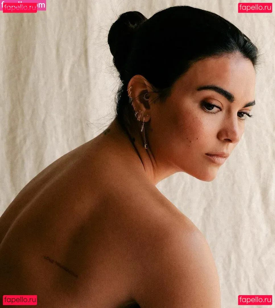 Kyra Santoro Onlyfans Photo Gallery 