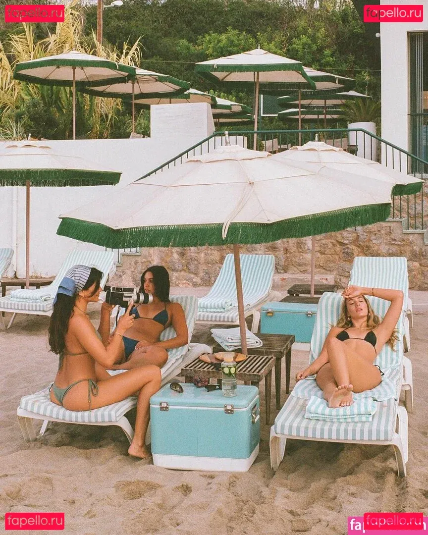 Kyra Santoro Onlyfans Photo Gallery 