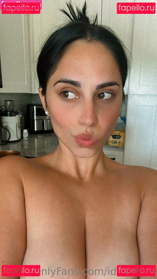 Idalis Lago Nude Onlyfans Photo 9