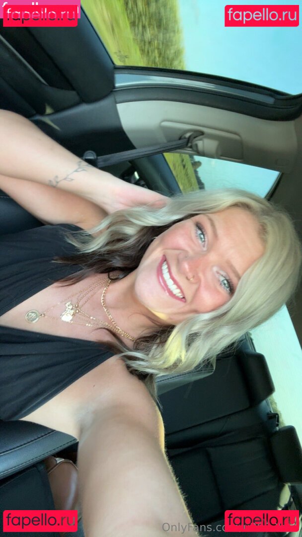 u2023kari Nude Onlyfans Photo 10
