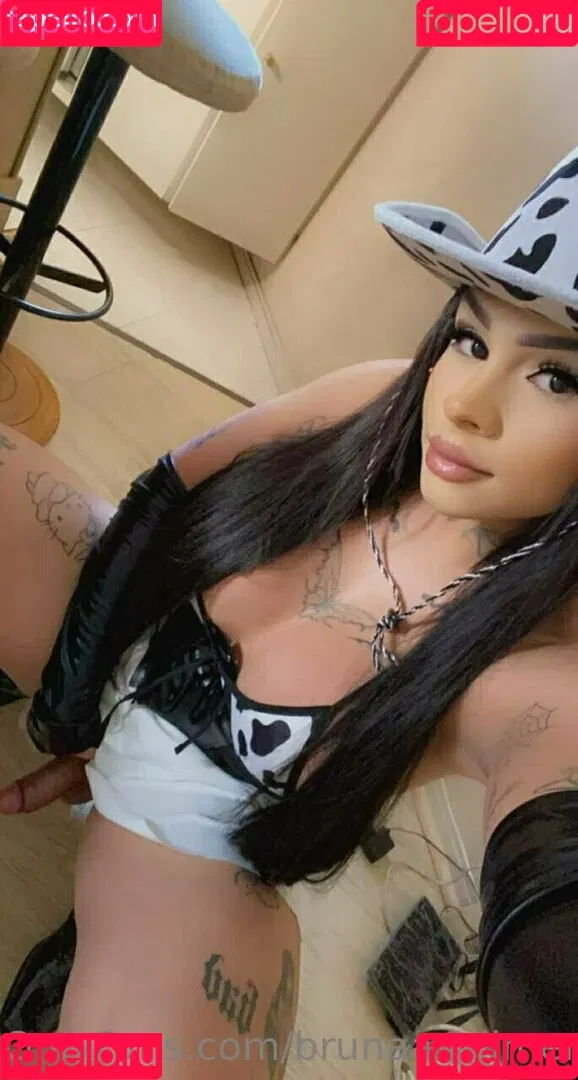 brunaasalimeni Onlyfans Photo Gallery 