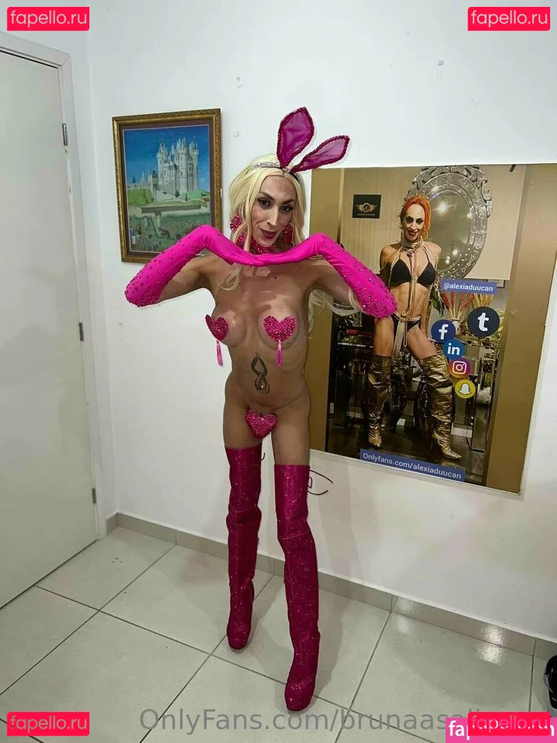 brunaasalimeni Onlyfans Photo Gallery 