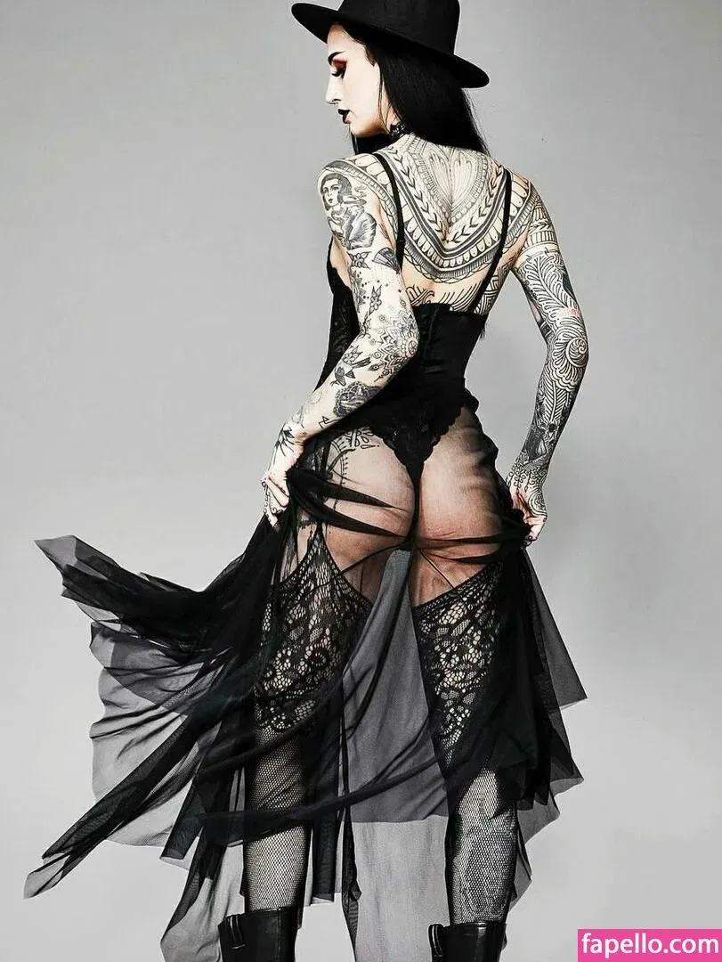 Emma Vauxdevil Onlyfans Photo Gallery 